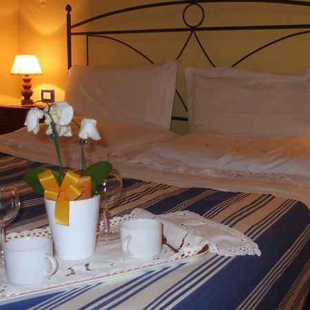 Agriturismo Le Docce Кастельфьорентино Экстерьер фото