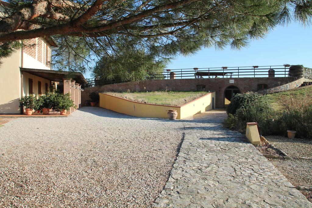 Agriturismo Le Docce Кастельфьорентино Экстерьер фото