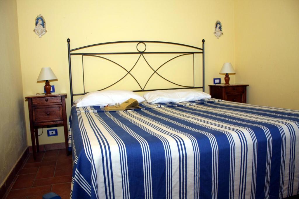 Agriturismo Le Docce Кастельфьорентино Номер фото